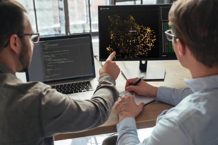 AI Solutions Architect Roadmap: From Senior Dev to AI Strategist